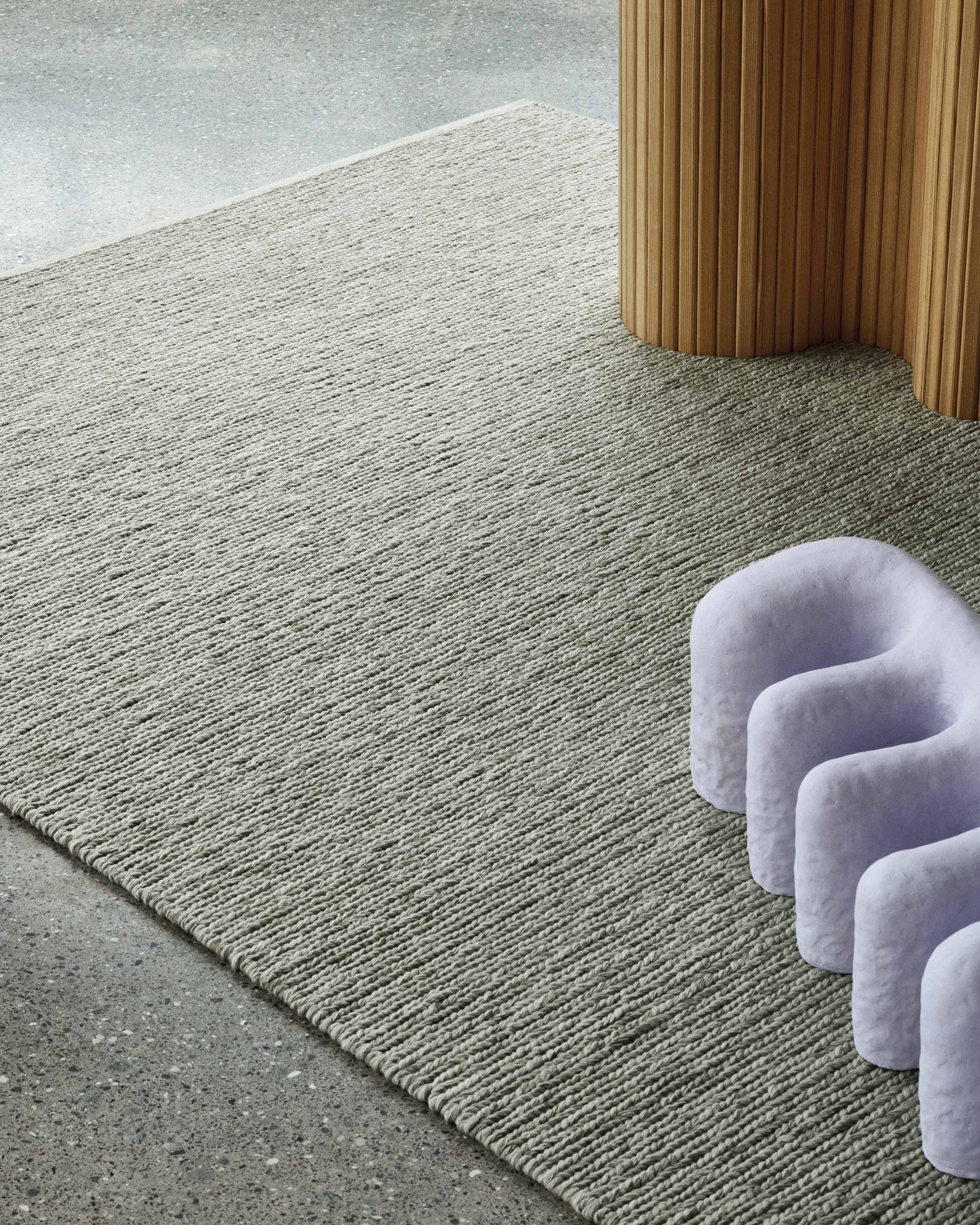 ARAM2 Rug