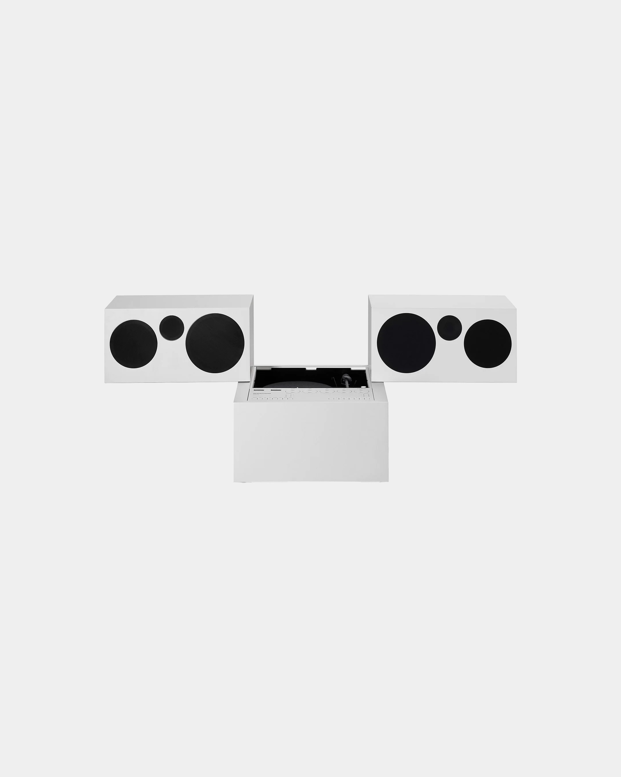 RR-231 Totem White