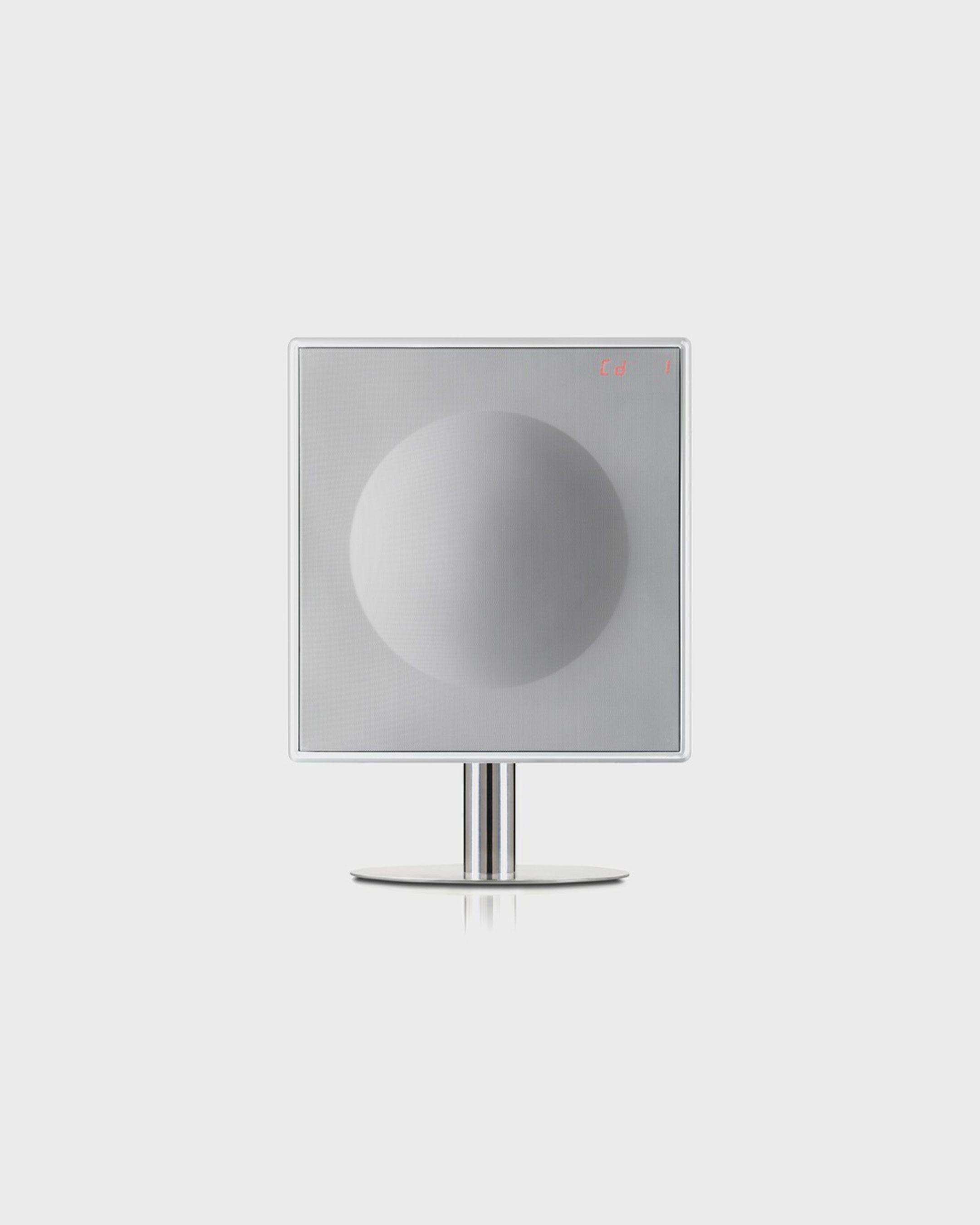 Classic XL White + 스탠드