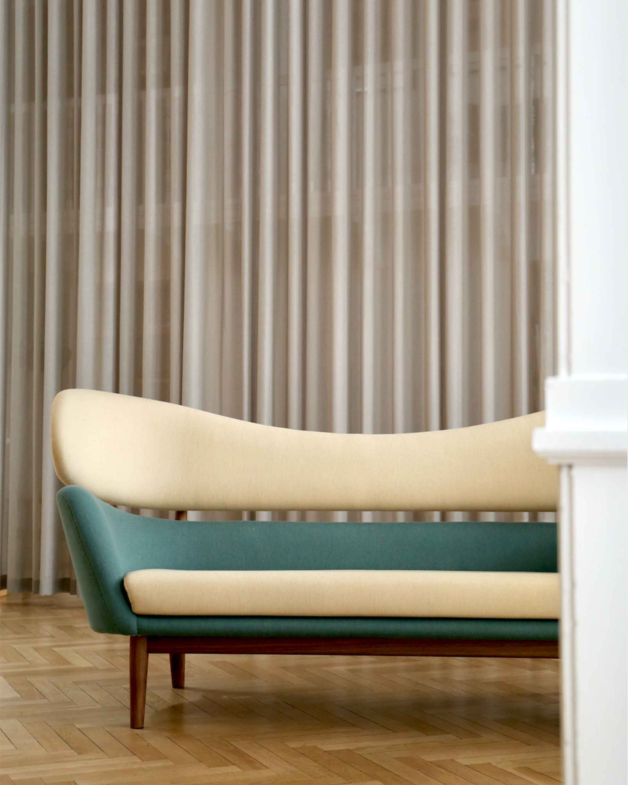 Baker Sofa Soft Linen