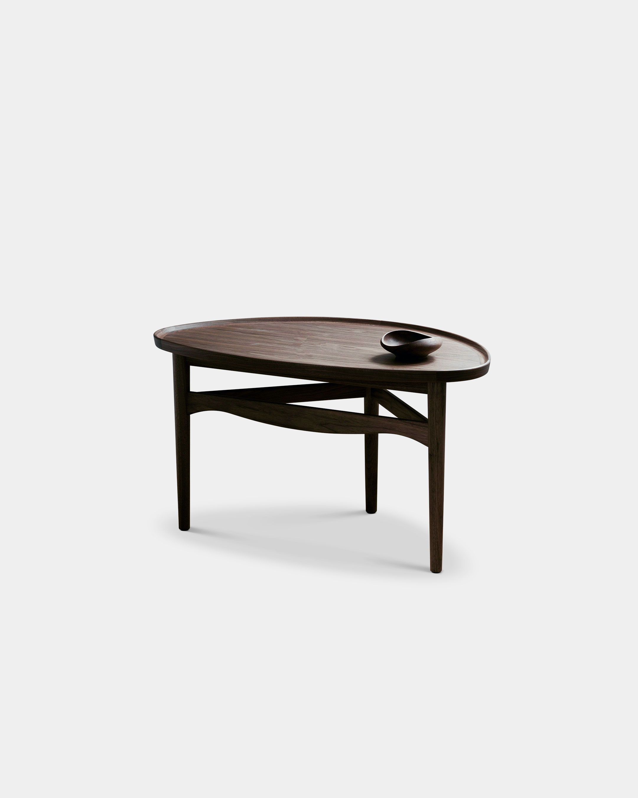 Eye Table Walnut