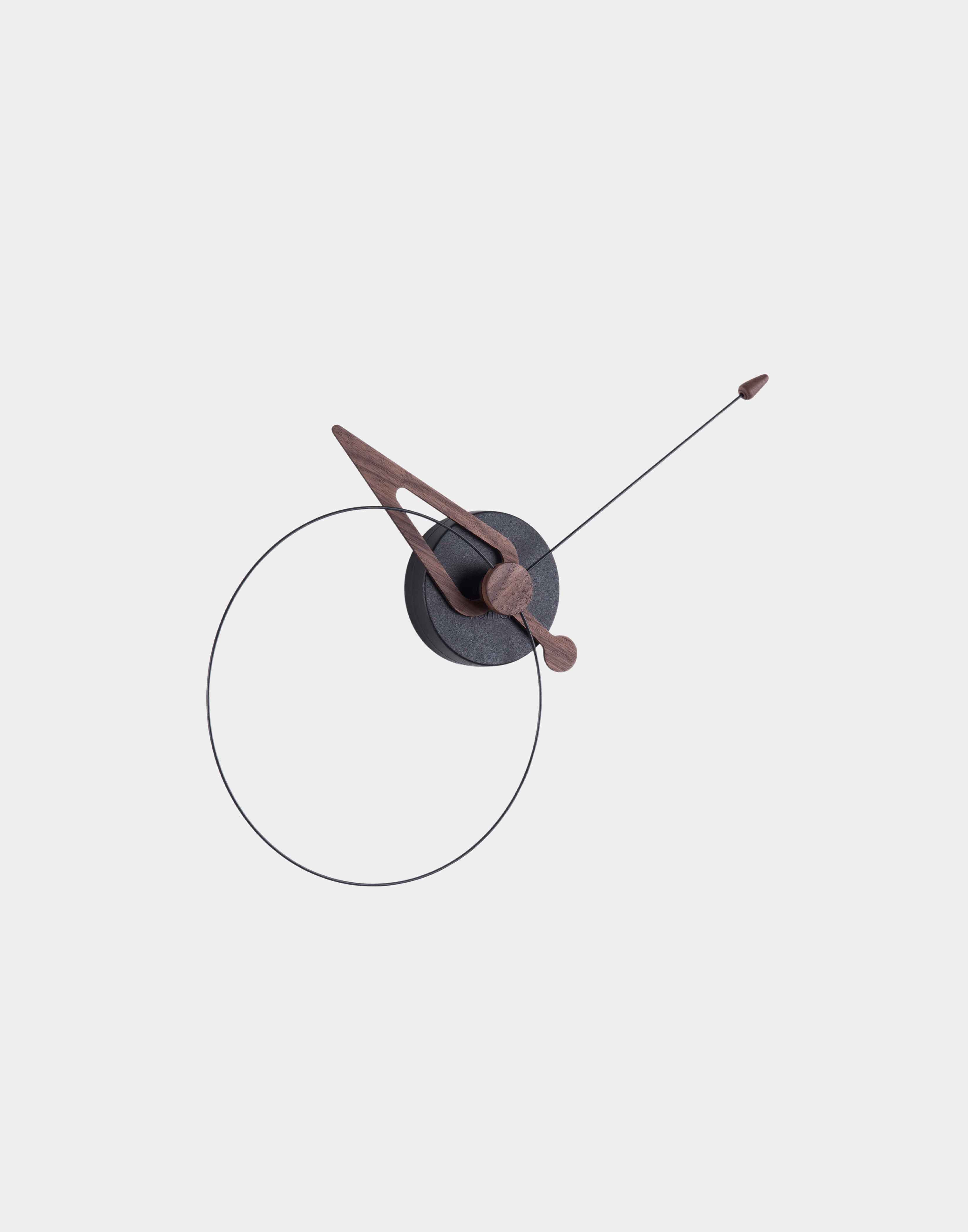 피코 블랙/월넛 벽시계 (Pico Black/Walnut)